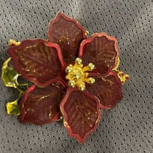 Prettier than photo. Brooch